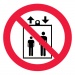 Знак P34 Запрещается пользоваться лифтом для подъема (спуска) людей (Пленка 200 х 200)