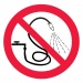 Знак P17 Запрещается разбрызгивать воду (Пластик 200 х 200)